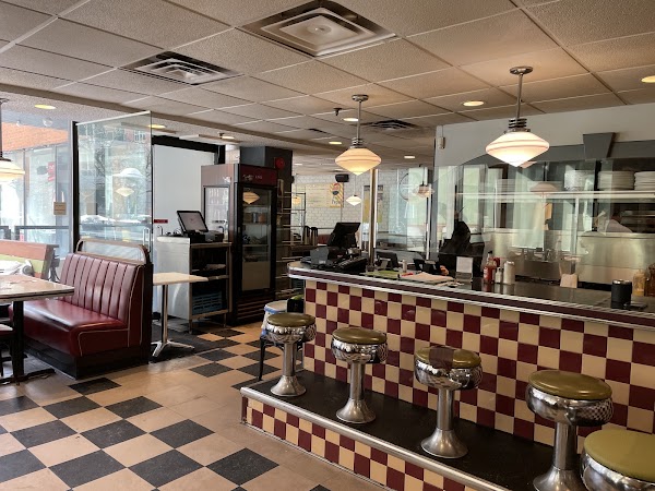 Flo's Diner