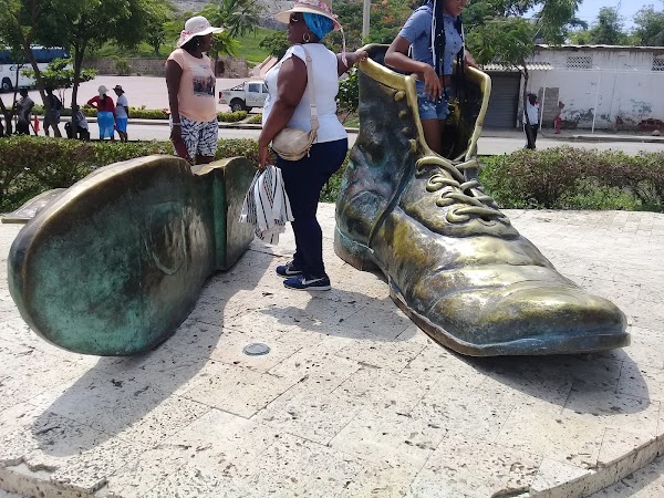 Las Botas Viejas